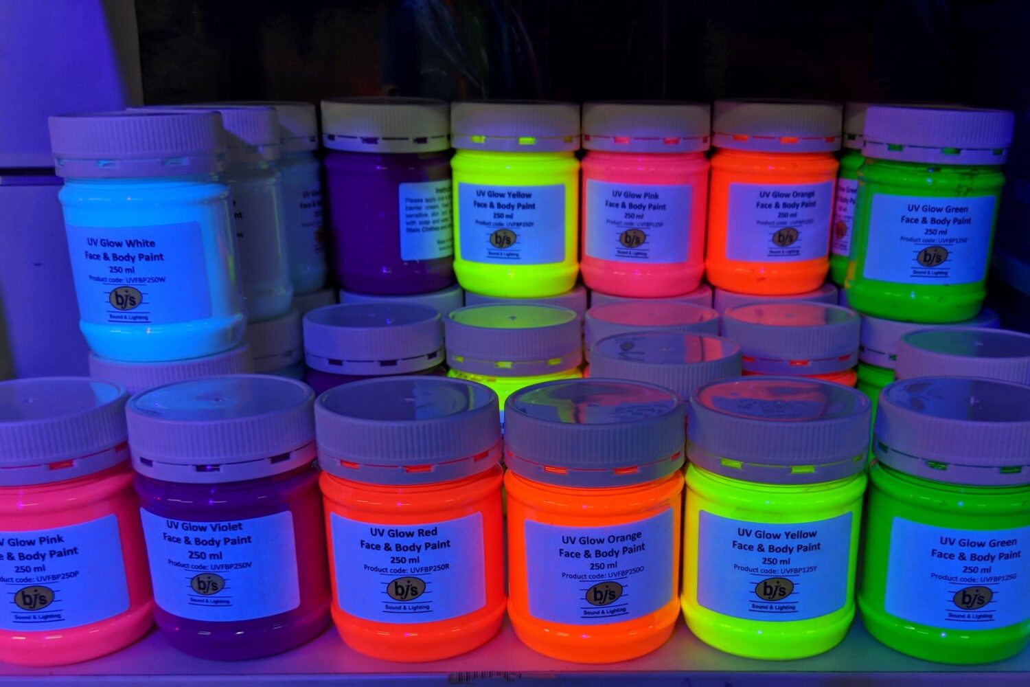 BJs Sound & Lighting - BJs UV Paint 250ml shelf product gallery bjs web