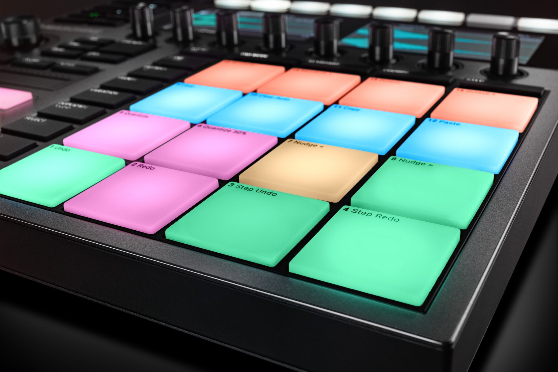Native Instruments Maschine Plus Production and Performance